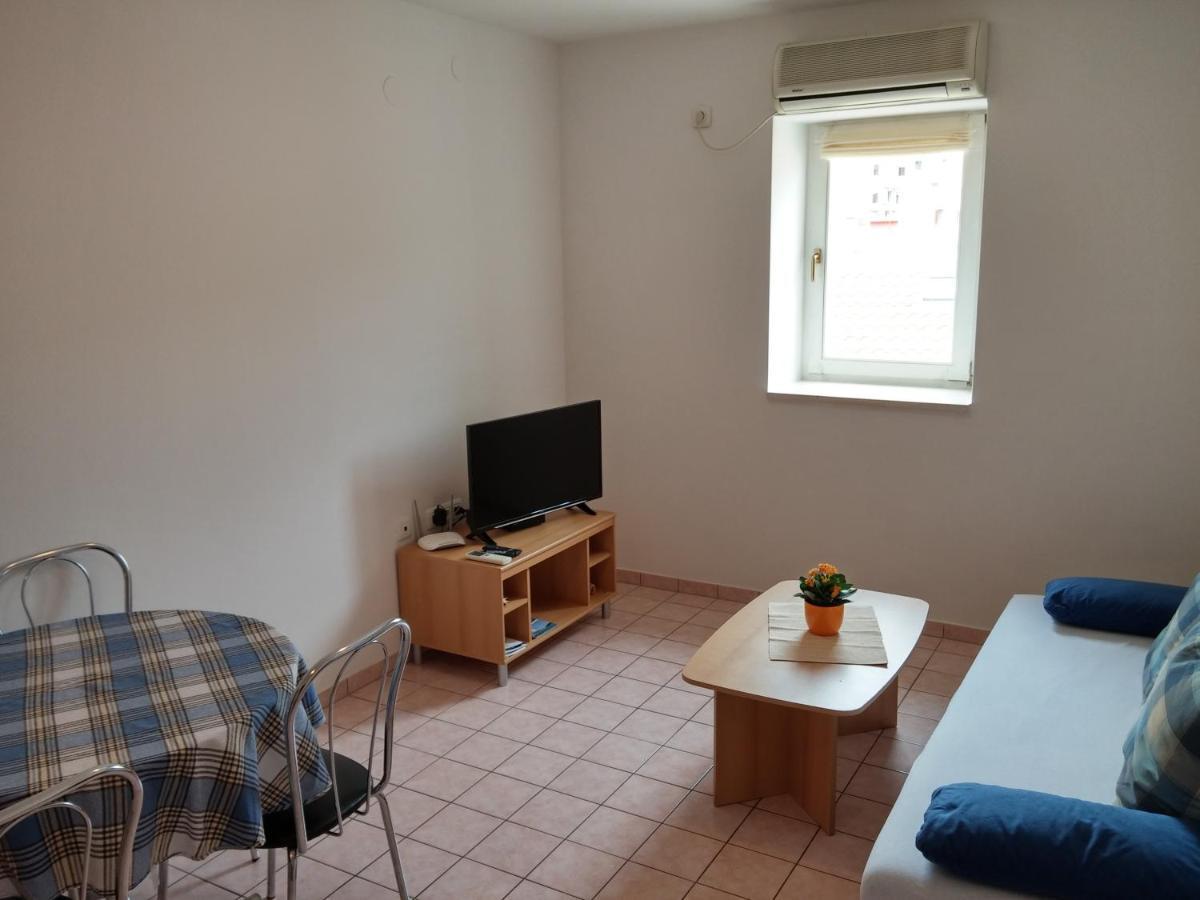 Apartments Bellus Mare Mali Lošinj Екстериор снимка