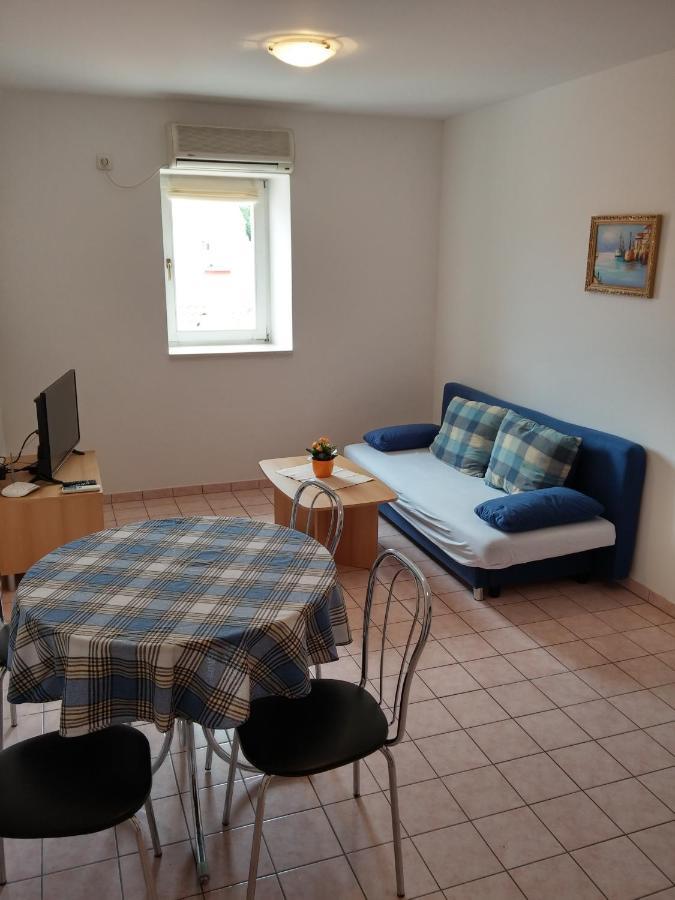 Apartments Bellus Mare Mali Lošinj Екстериор снимка