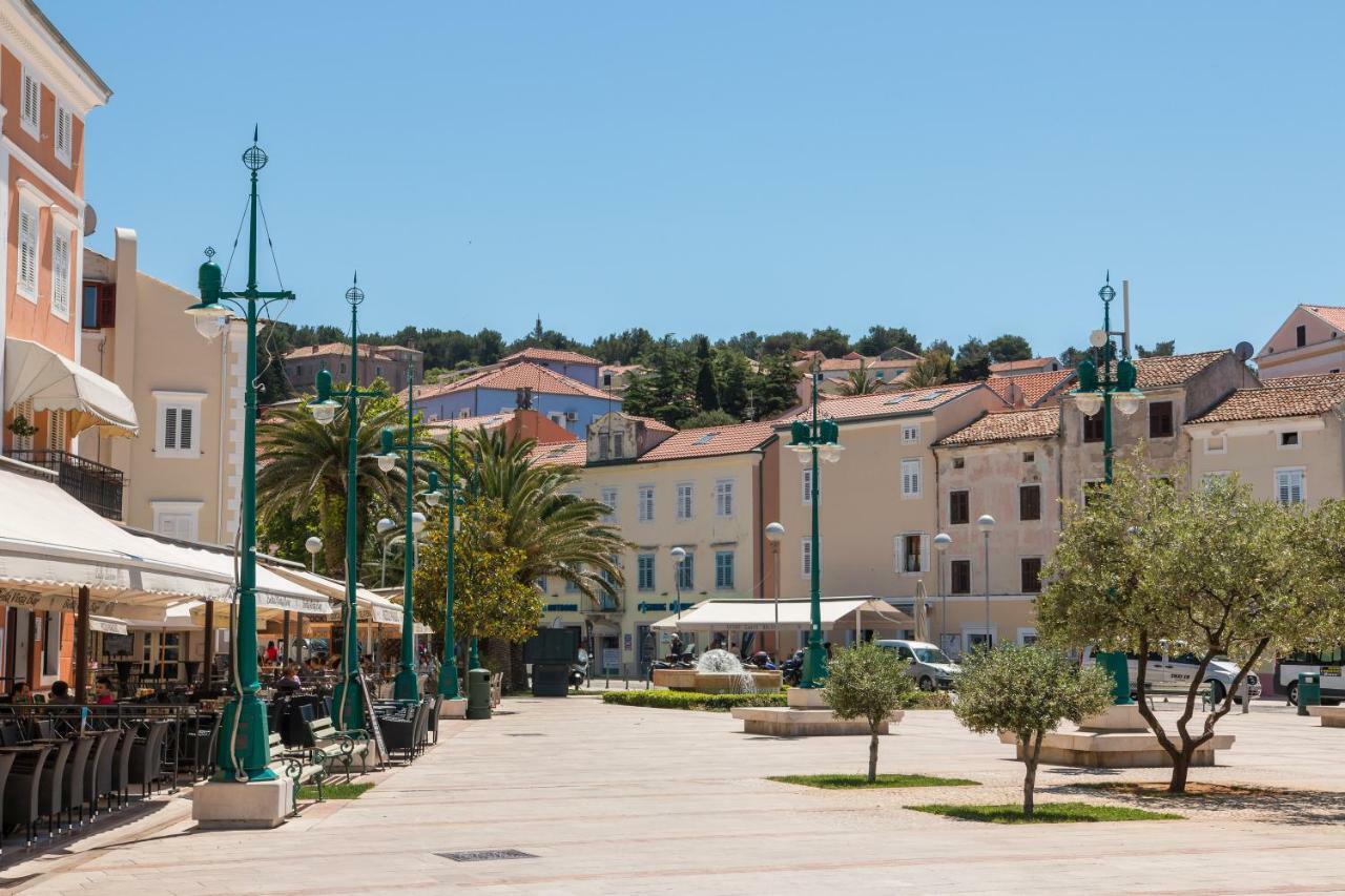 Apartments Bellus Mare Mali Lošinj Екстериор снимка