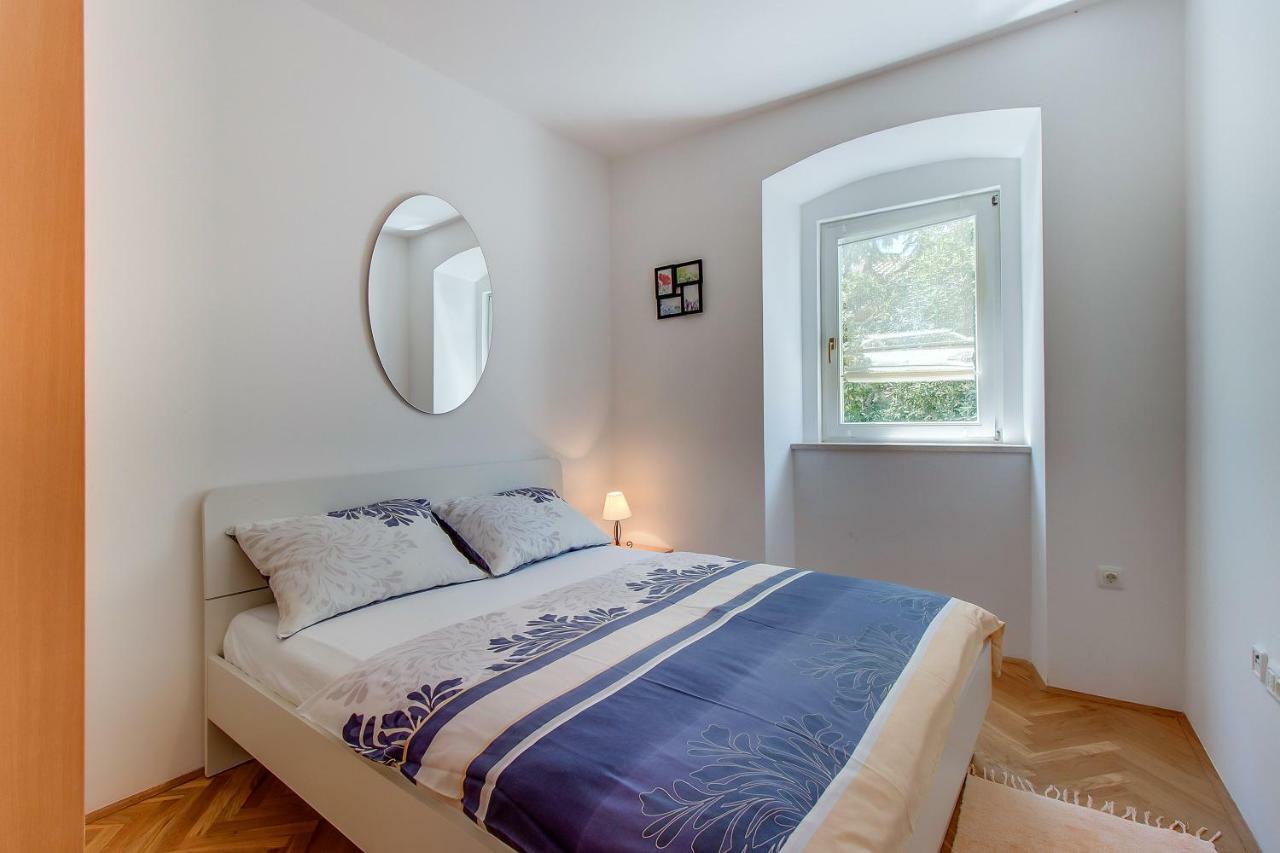 Apartments Bellus Mare Mali Lošinj Екстериор снимка