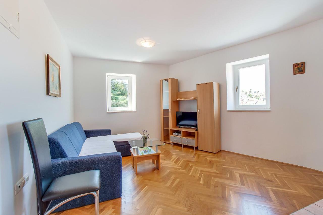 Apartments Bellus Mare Mali Lošinj Екстериор снимка