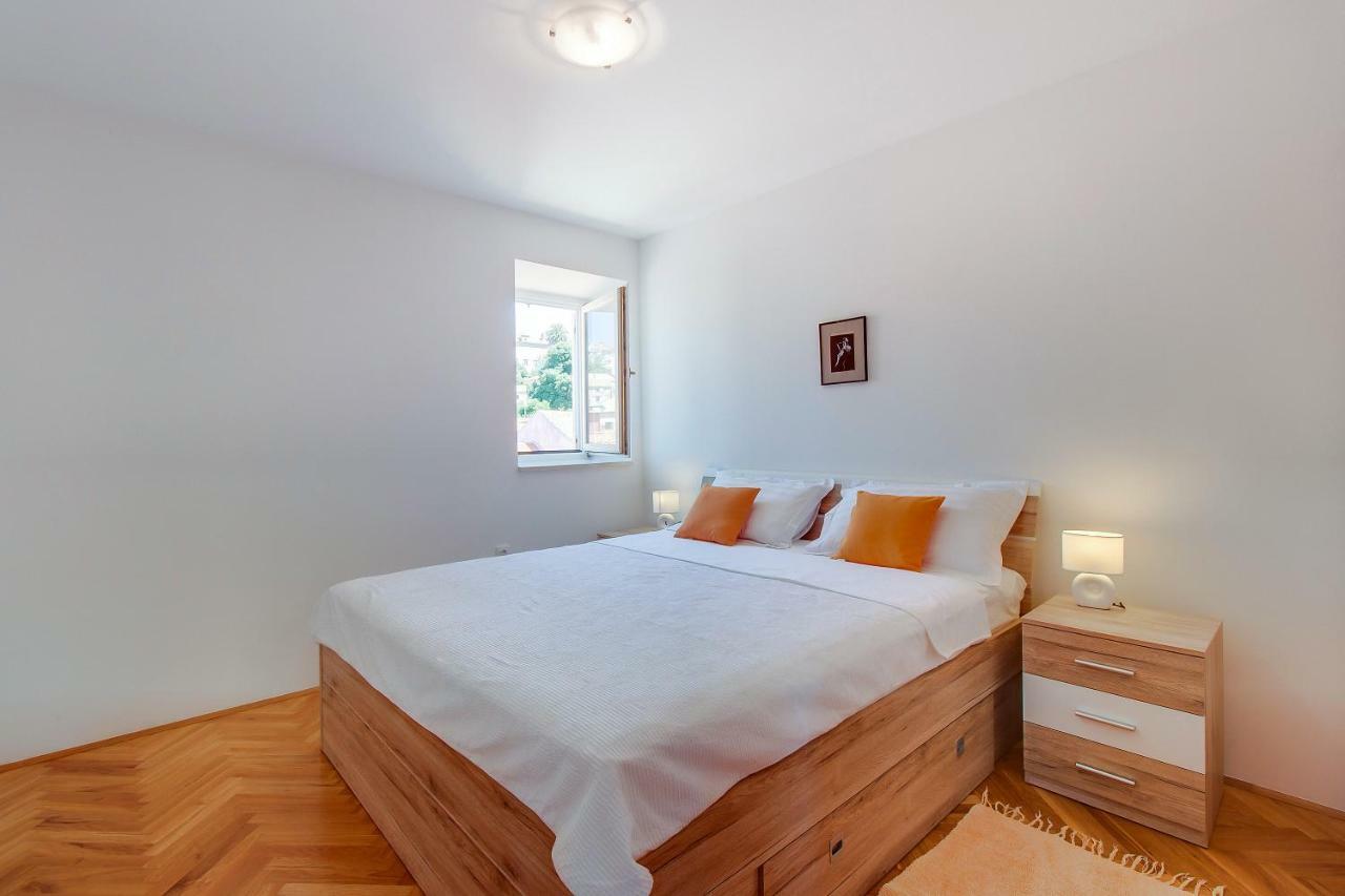 Apartments Bellus Mare Mali Lošinj Екстериор снимка