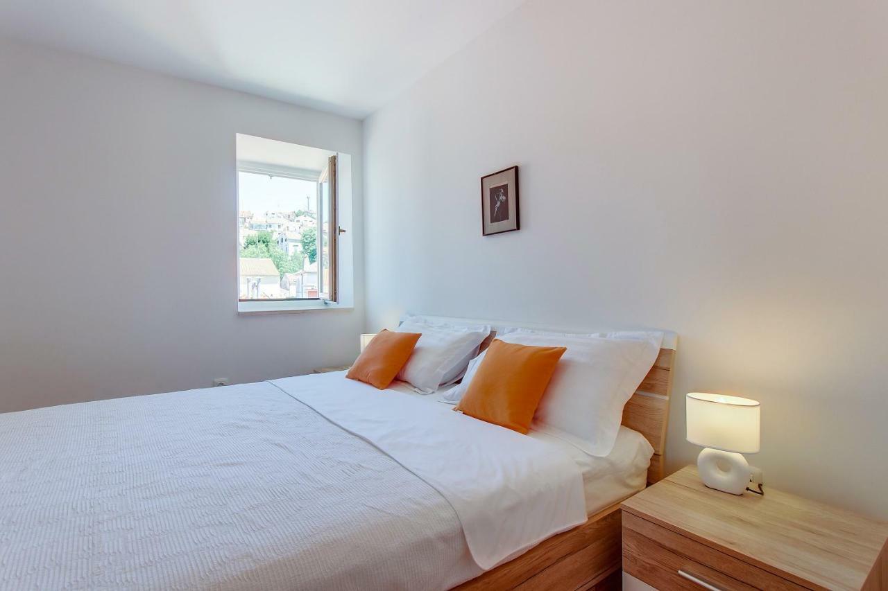 Apartments Bellus Mare Mali Lošinj Екстериор снимка