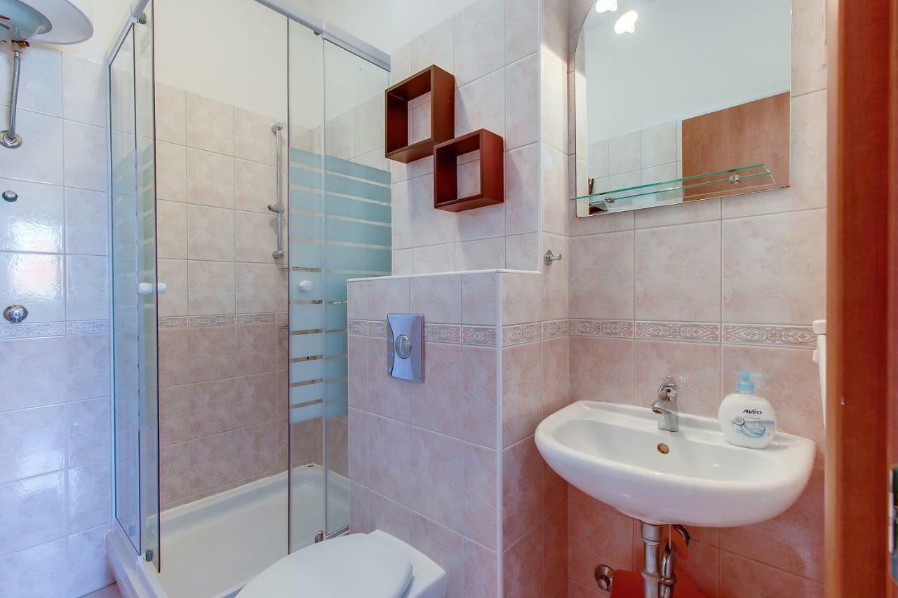 Apartments Bellus Mare Mali Lošinj Екстериор снимка